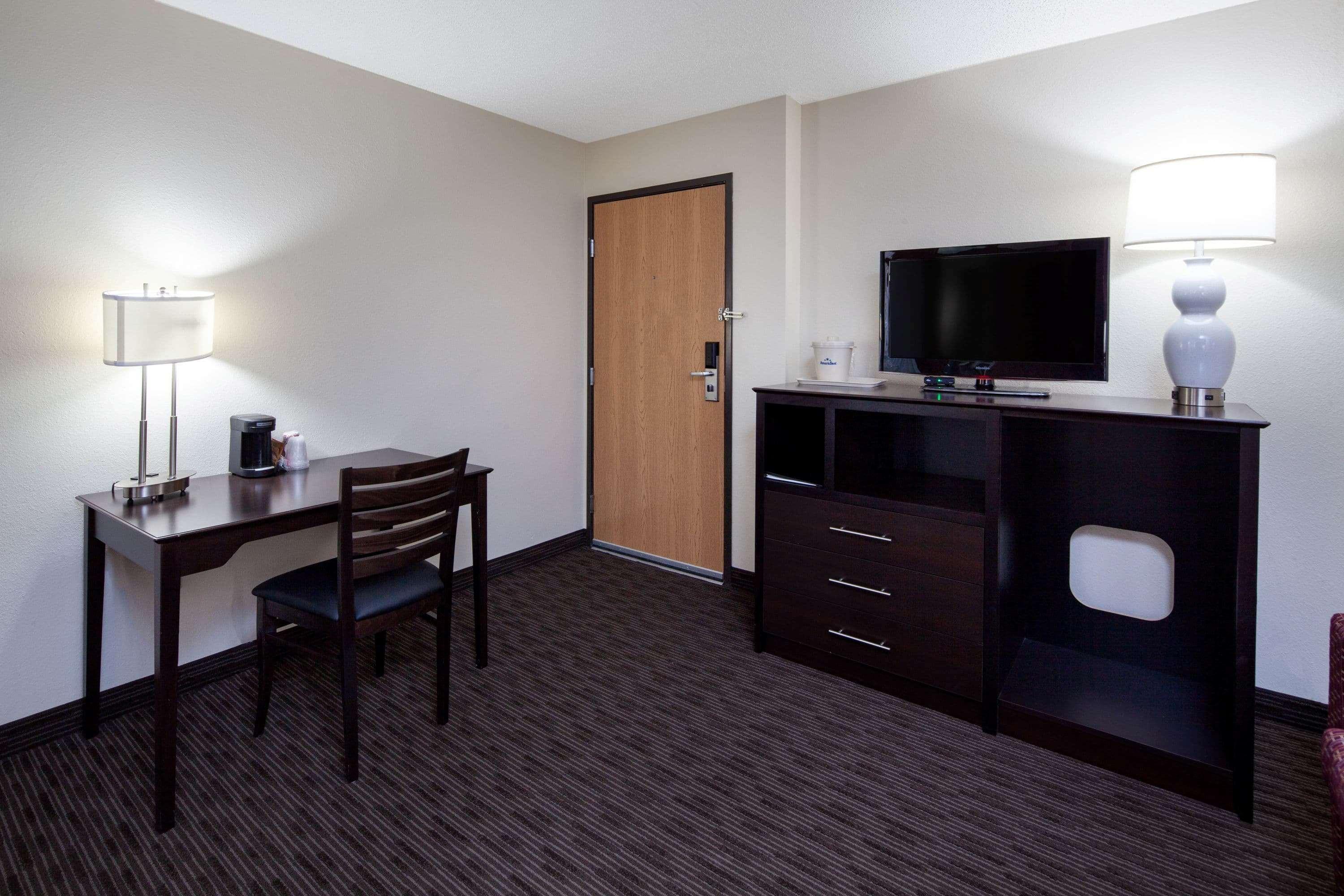 Americinn By Wyndham Northfield Bagian luar foto